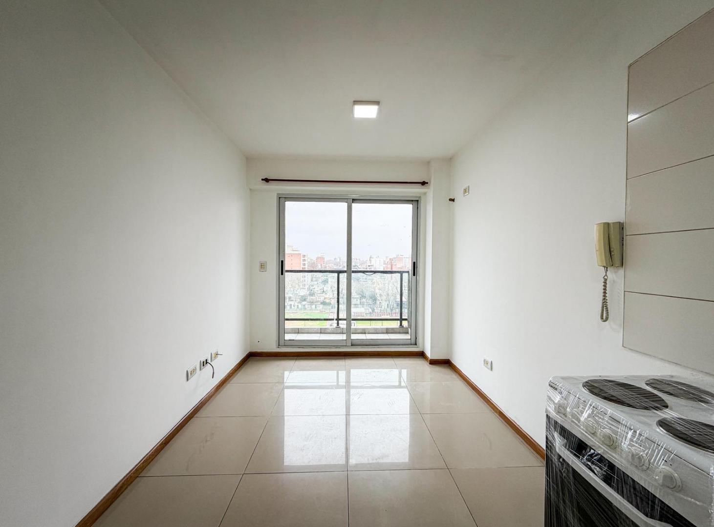 Foto de Departamento en venta sobre Av. Francia, imagen 2