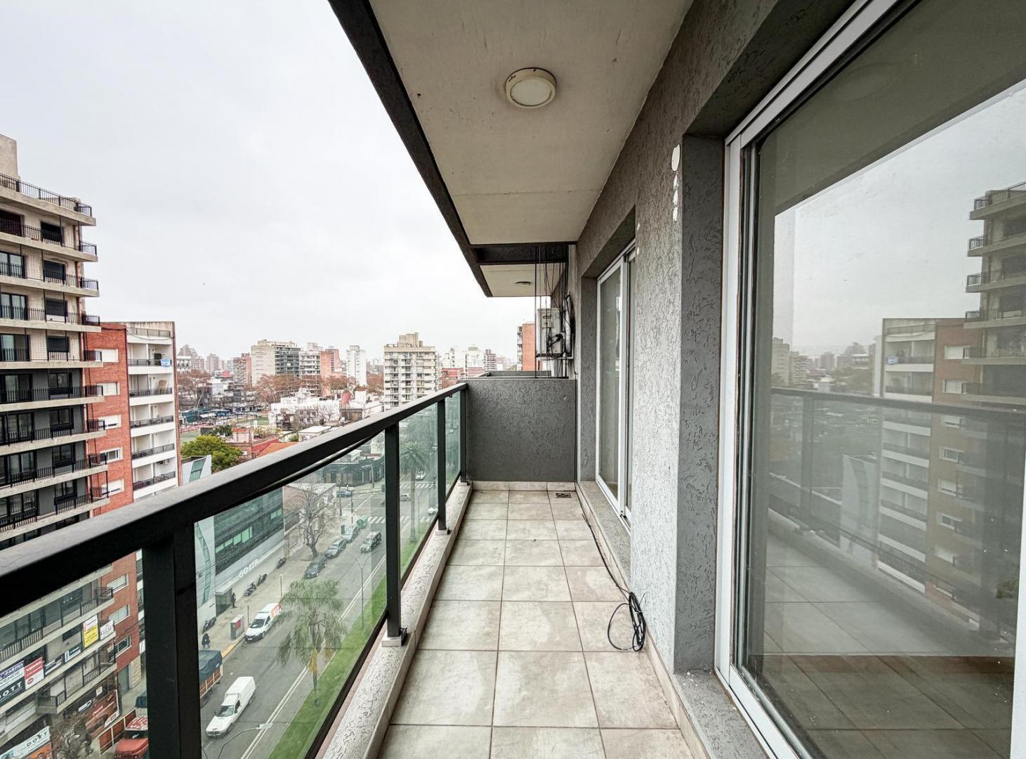 Foto de Departamento en venta sobre Av. Francia, imagen 1