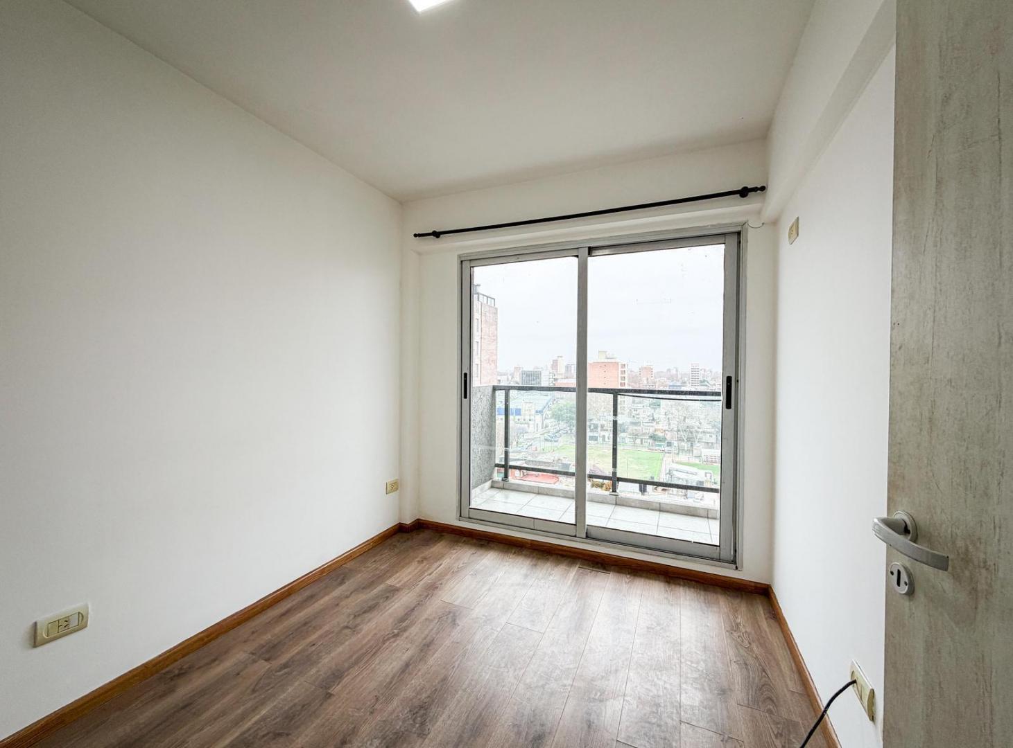 Foto de Departamento en venta sobre Av. Francia, imagen 4