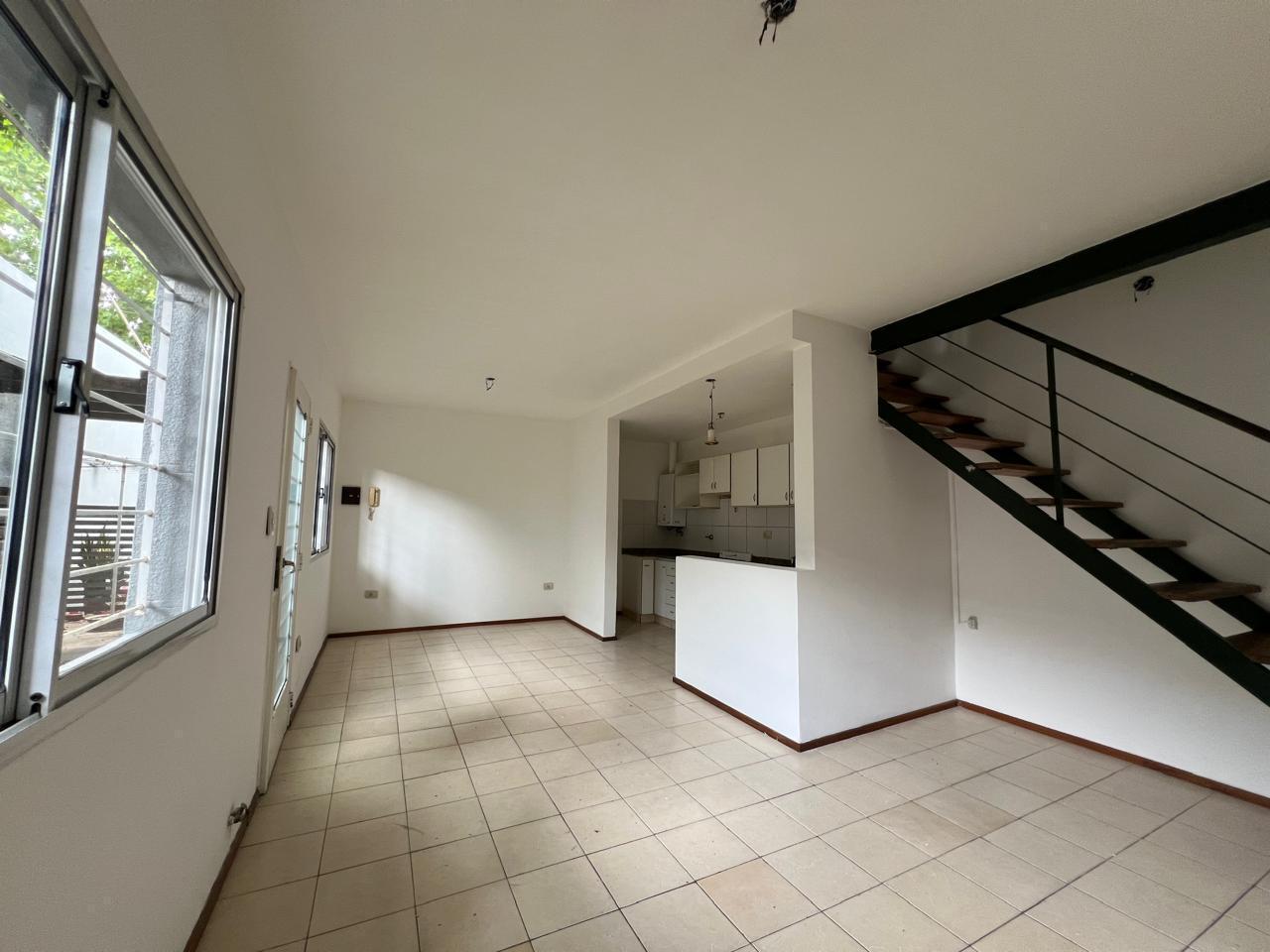 Foto de VENTA PH 2 DORMITORIOS EN ECHESORTU, imagen 5