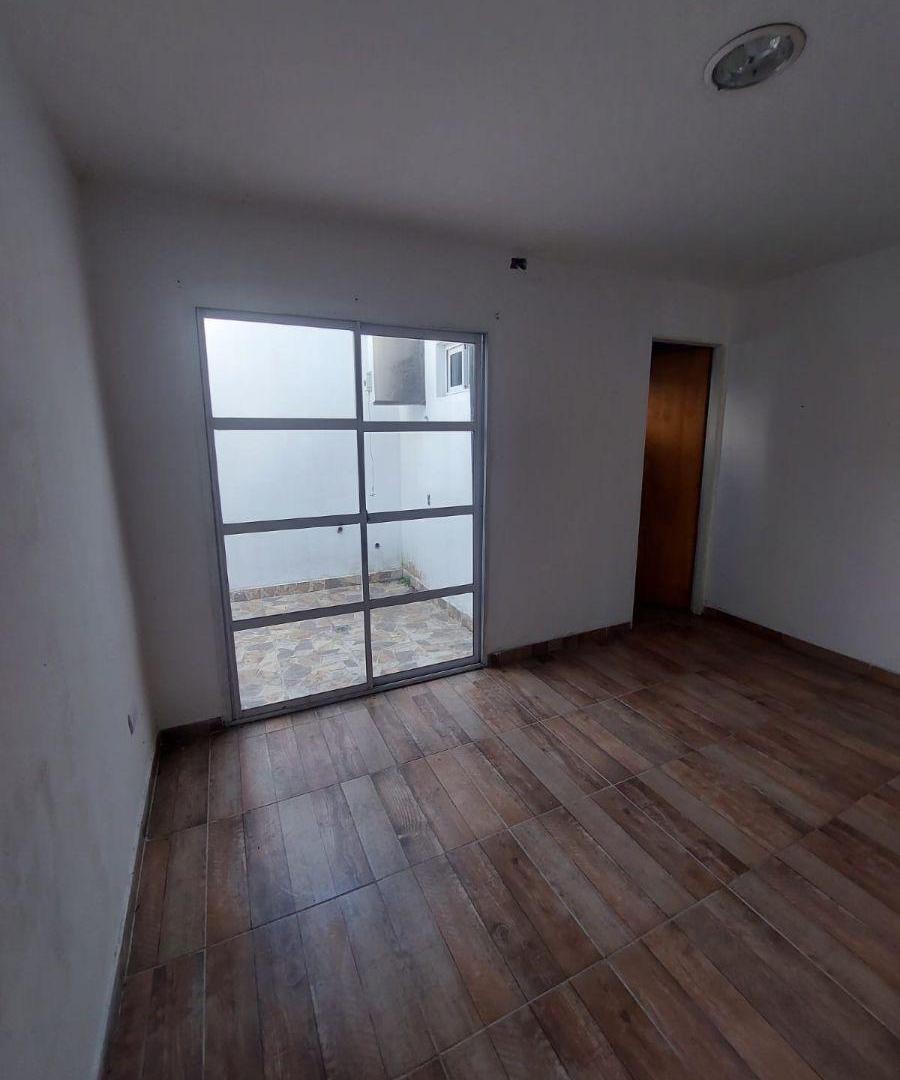 Foto de Departamento 2 ambientes a pocas cuadras de la estación de Burzaco, imagen 5