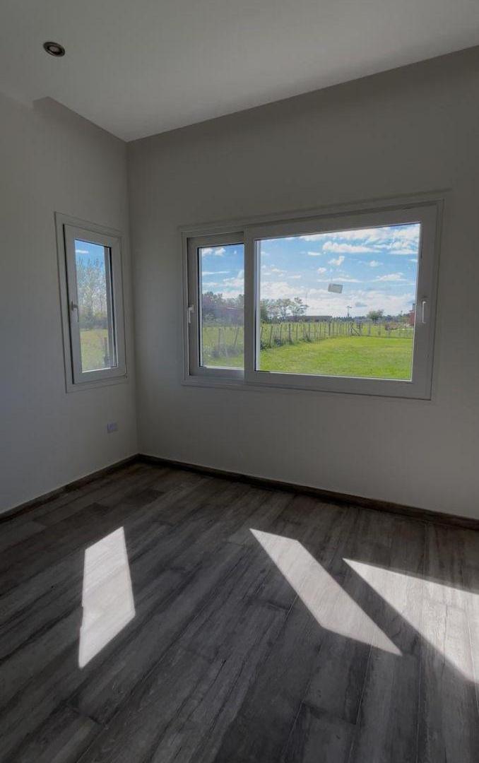Foto de Importante casa a estrenar en barrio El Mirador VENTA O ALQUILER, imagen 4
