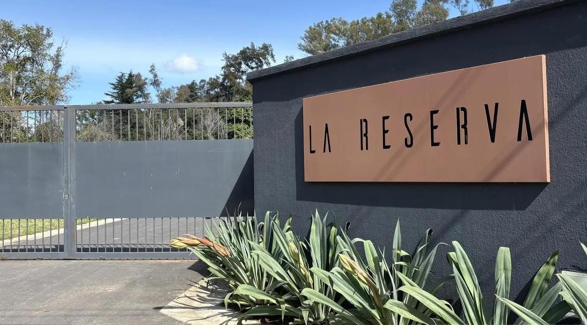 Terreno en venta en Barrio semi cerrado La Reserva La Bota