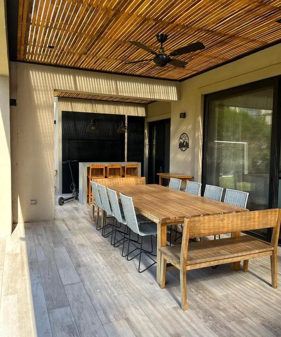 Casa en Venta en barrio Ayres Plaza, lote central, 4 dormitorio, 4 baños, excelente opcion 3