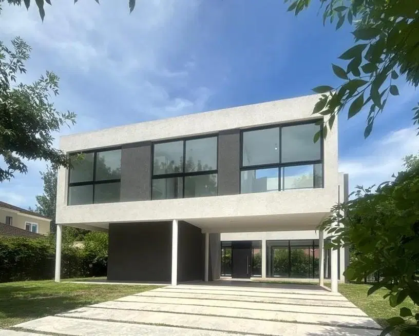 Increíble casa, luminosa y moderna en Haras Santa Maria! Lista para vivirla ya! 4