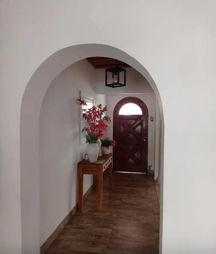 Hermosa Casa en Baradero. Oportunidad de inversión. 950 m2 Total. 5