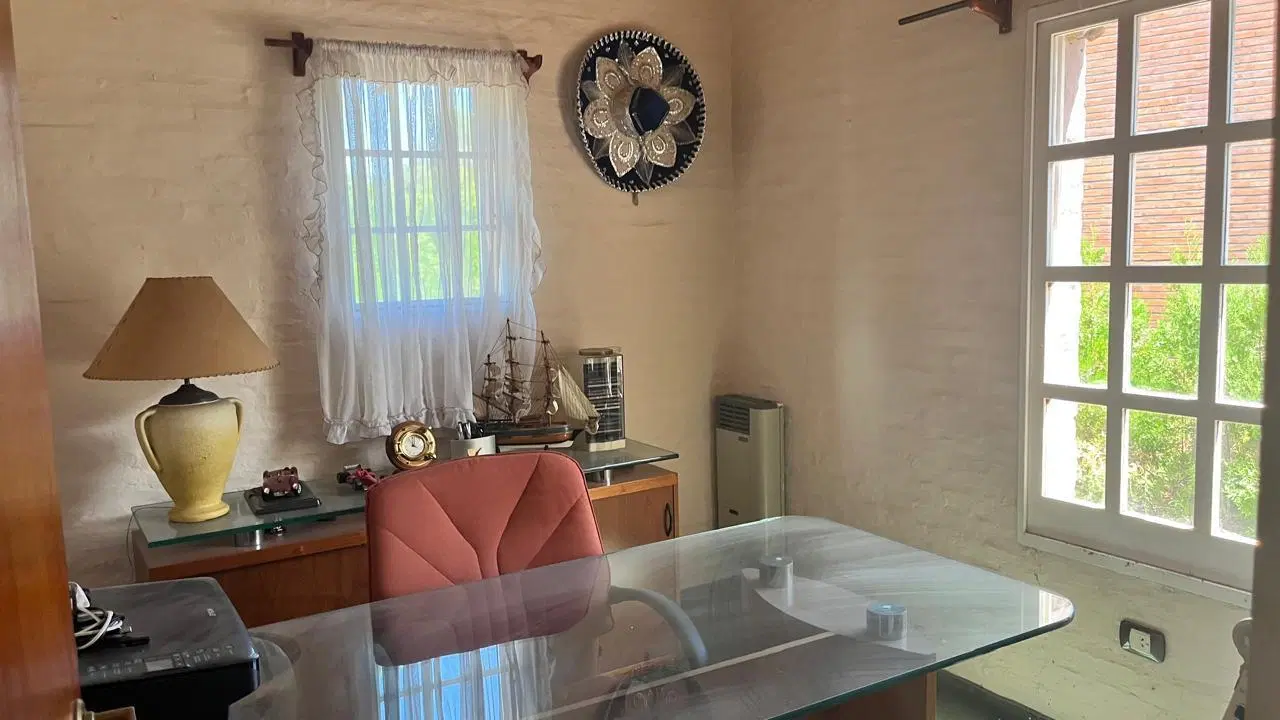 Casa en venta en Barrio Náutico Escobar - a reciclar- Apto crédito 3