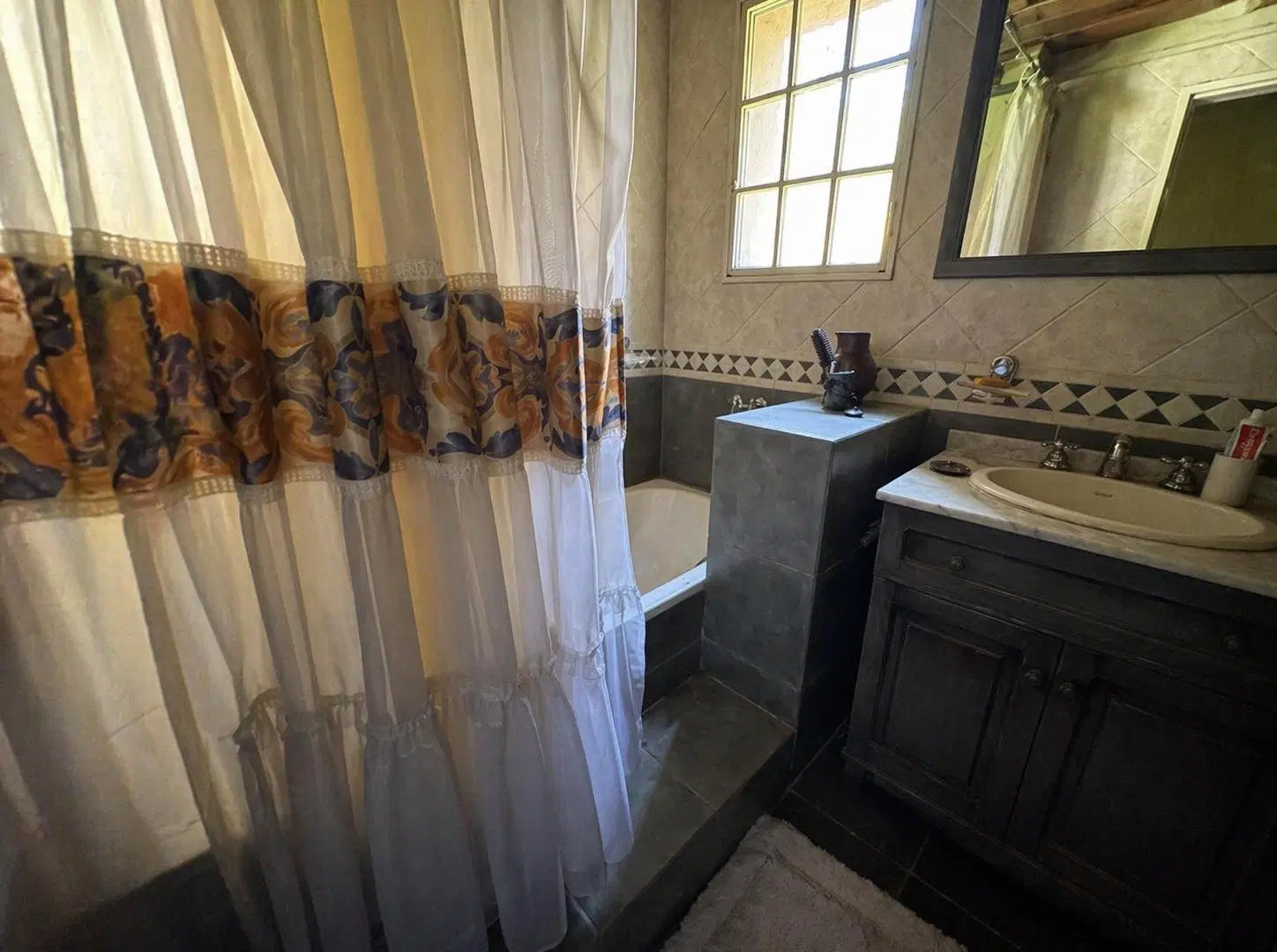 Casa en venta en Barrio Náutico Escobar - a reciclar- Apto crédito 5