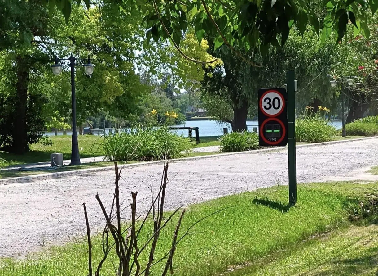 Lote en Club Náutico Cube con salida al Rio Paraná. Seguridad 24 hs. Escobar. 8