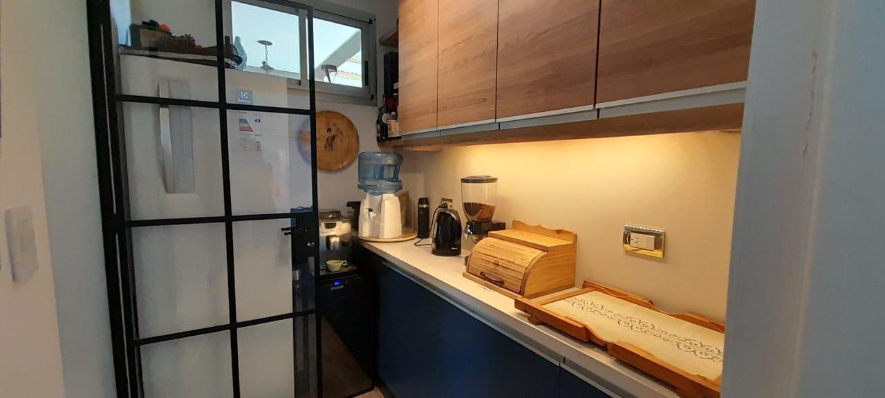 Foto de Hermosa casa con 3 dormitorios, 3 baños y cochera cubierta para dos, imagen 1