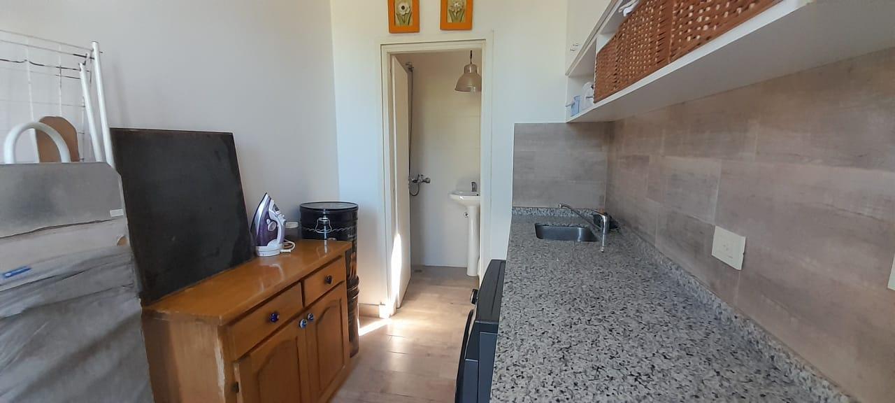 Foto de Hermosa casa con 3 dormitorios, 3 baños y cochera cubierta para dos, imagen 5