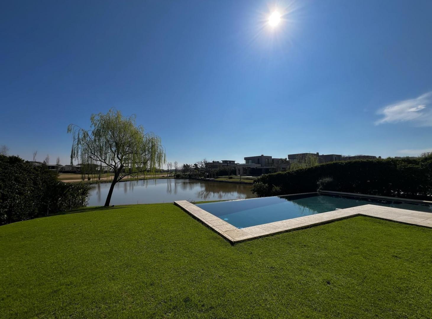 Foto de Exclusiva Residencia en el Barrio El GOLF NORDELTA, imagen 5