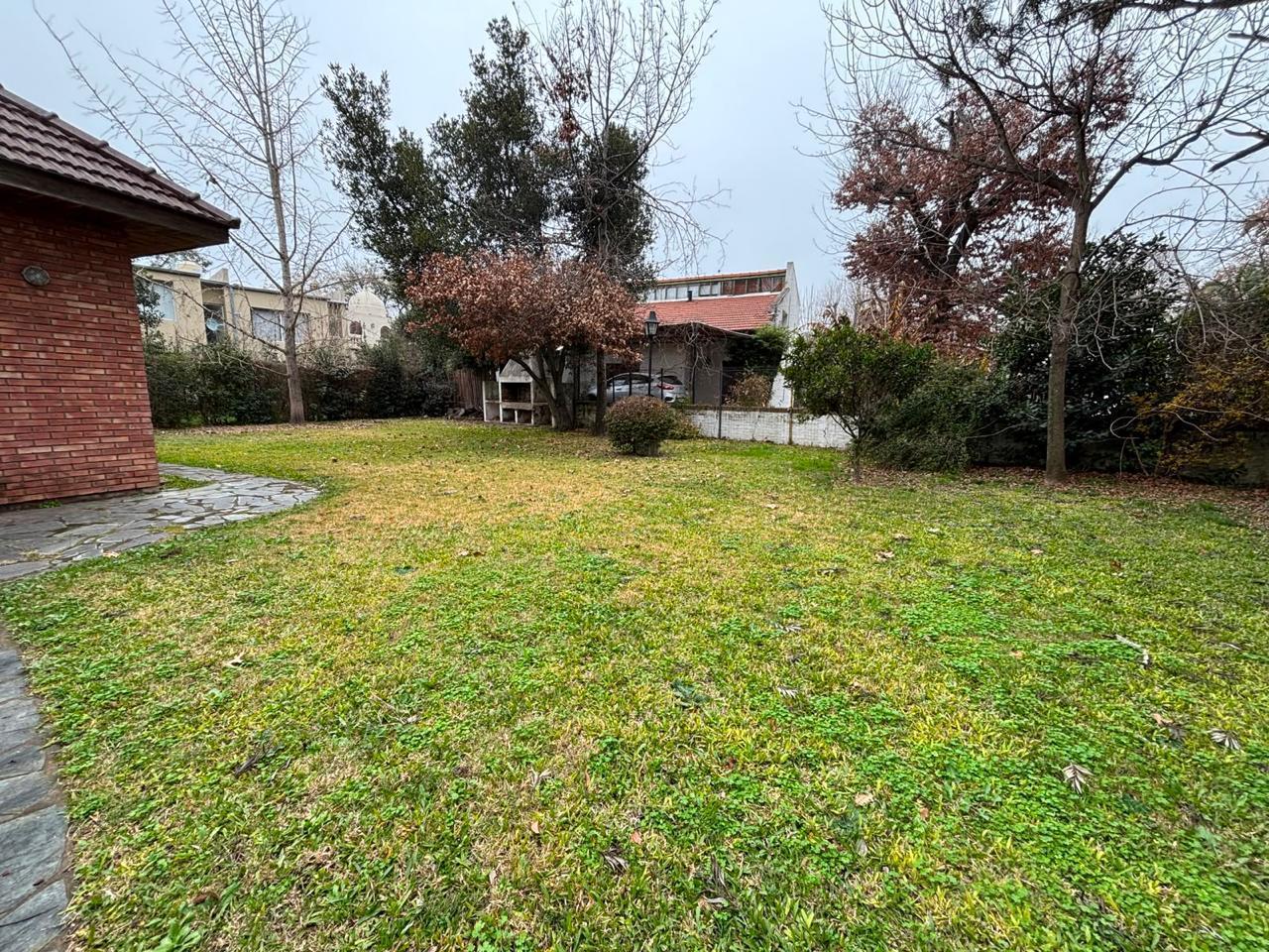 Foto de Casa en venta en Matheu Barrio Semi cerrado-APTO CREDITO, imagen 2
