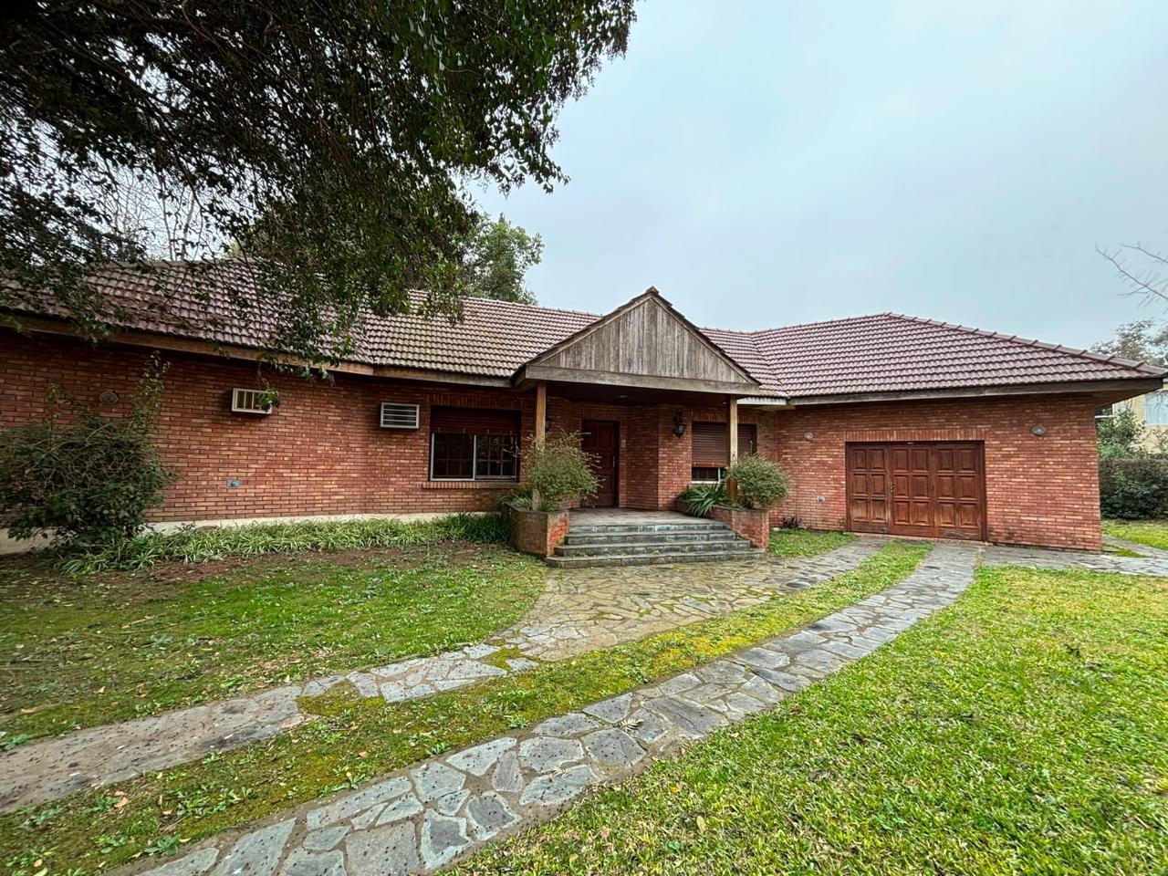 Foto de Casa en venta en Matheu Barrio Semi cerrado-APTO CREDITO, imagen 1