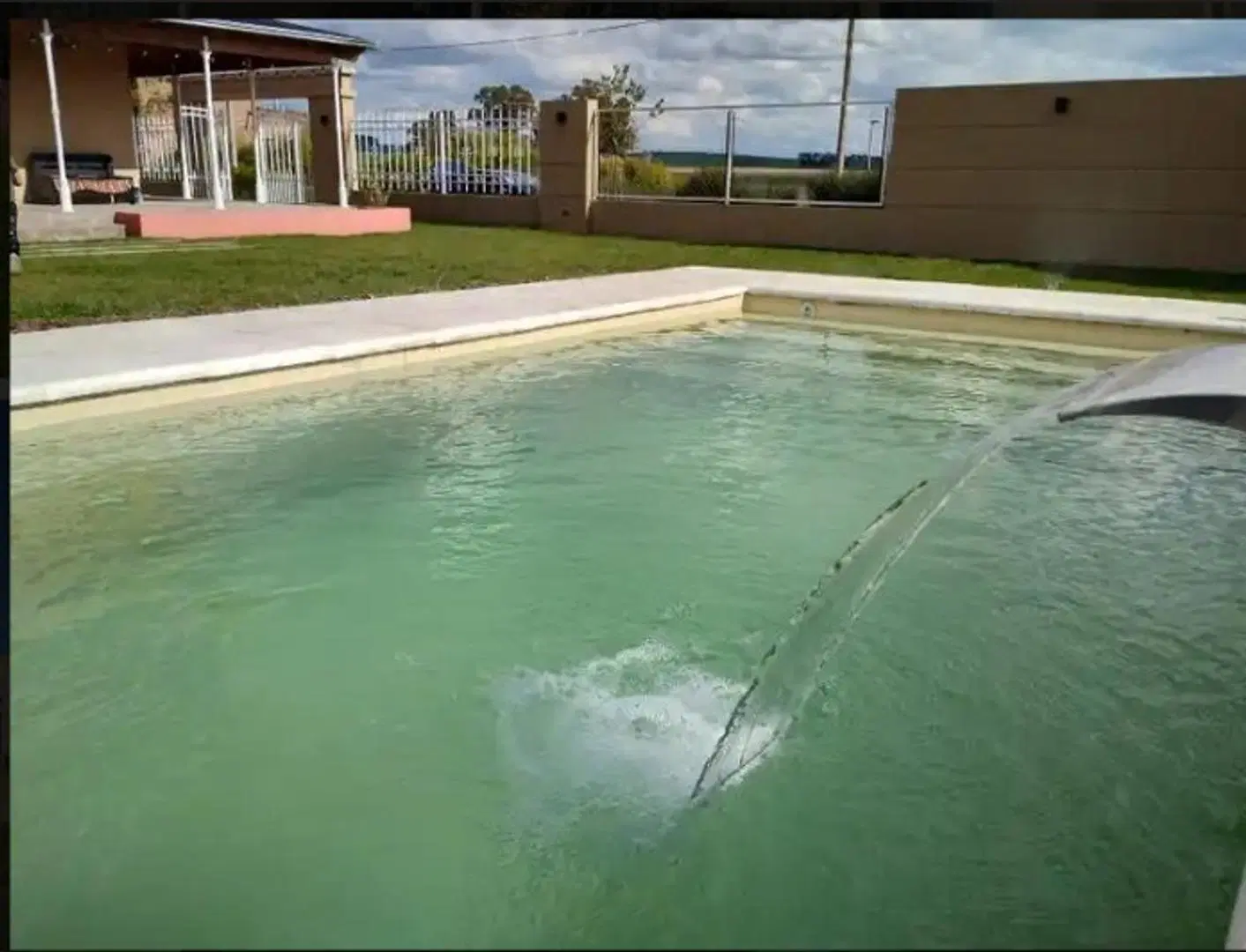 Salón de Eventos con Piscina, Parque y Vivienda en Gardey. 3