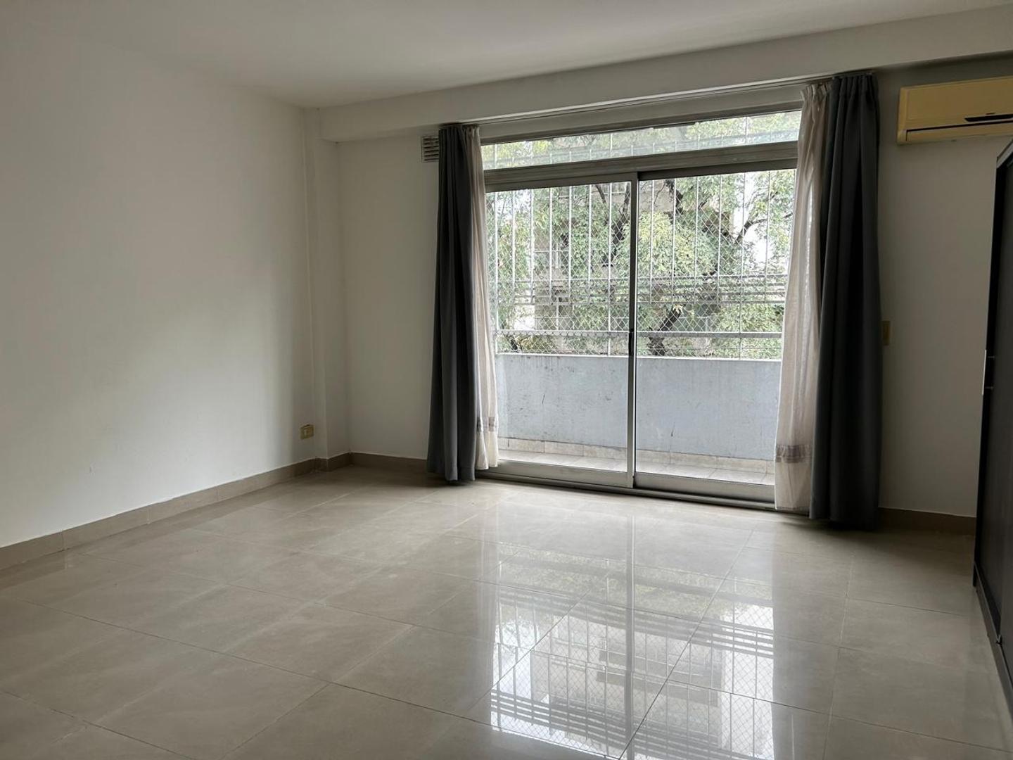 Foto de MONOAMBIENTE EN ALQUILER CON GRAN BALCÓN – DIRECTORIO Y HORT, imagen 3