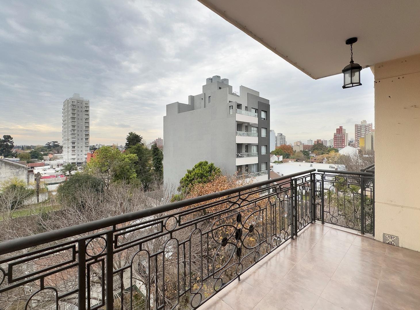 Foto de Venta departamento 3 ambientes en San Miguel con dos cochera, imagen 4