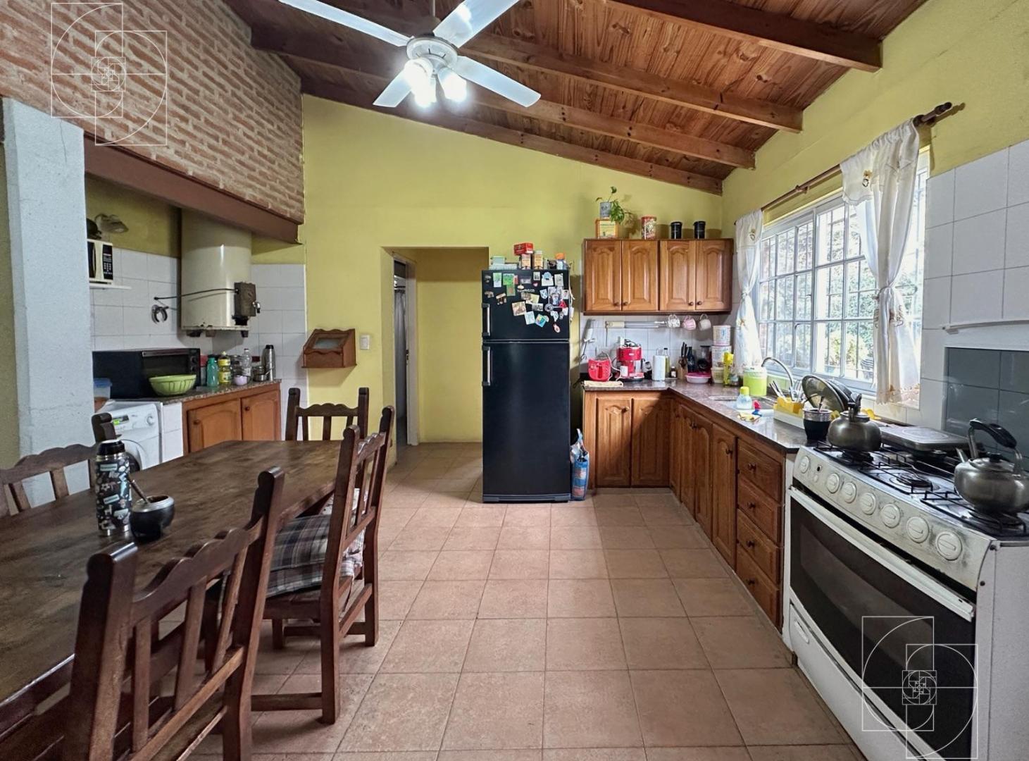 Foto de Venta de casa con parque y pileta 5 ambientes en Monte Grande, imagen 3