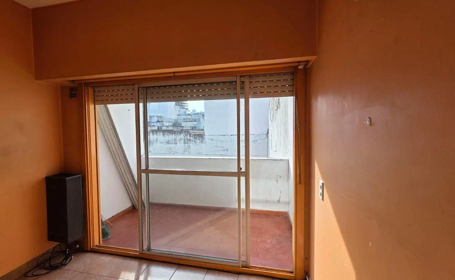 VENTA BALVANERA. MONOAMBIENTE CON MUCHO SOL. BALCON SILENCIOSO 2
