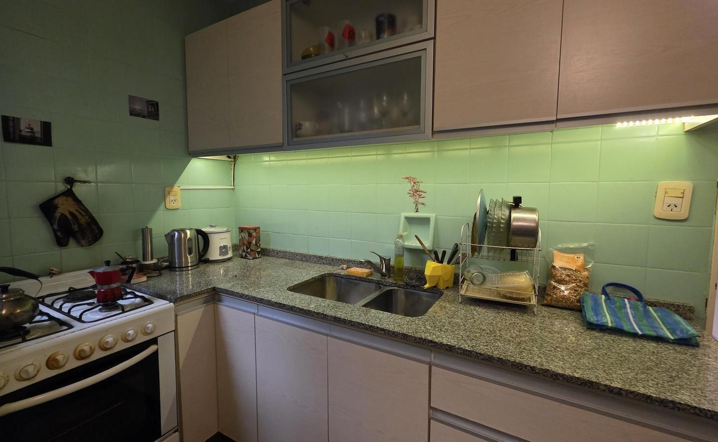 Foto de VENTA DEPARTAMENTO EN PALERMO. TRES AMBIENTES .LISTO PARA VIVIR . PATIO, imagen 5