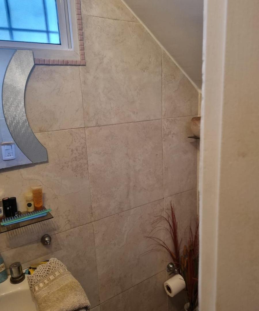 Foto de VENTA CASA TRIPLEX OLIVOS 5 AMBIENTES, imagen 4