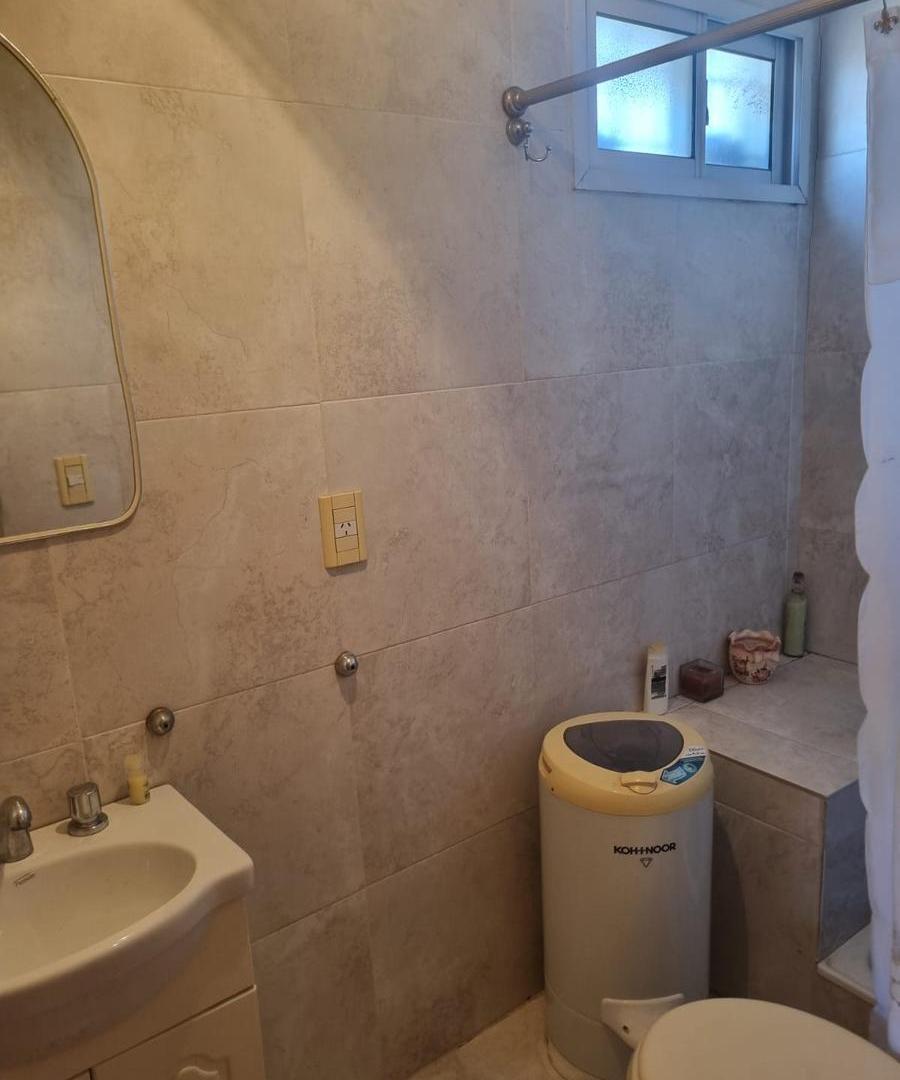 Foto de VENTA CASA TRIPLEX OLIVOS 5 AMBIENTES, imagen 5