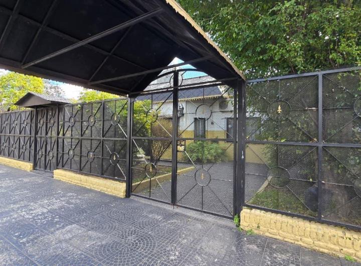LOCAL EN ALQUILER PARA NEGOCIOS Y PROYECTOS QUILMES 5