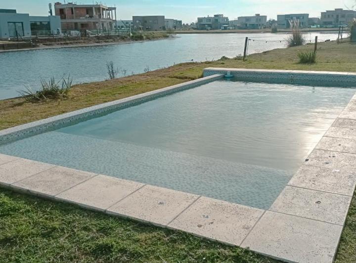 VENTA CASA 6 AMB A LA LAGUNA MAGALLANES 1