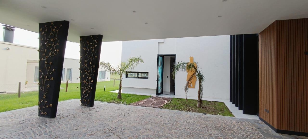 Casa en Haras del Sur III