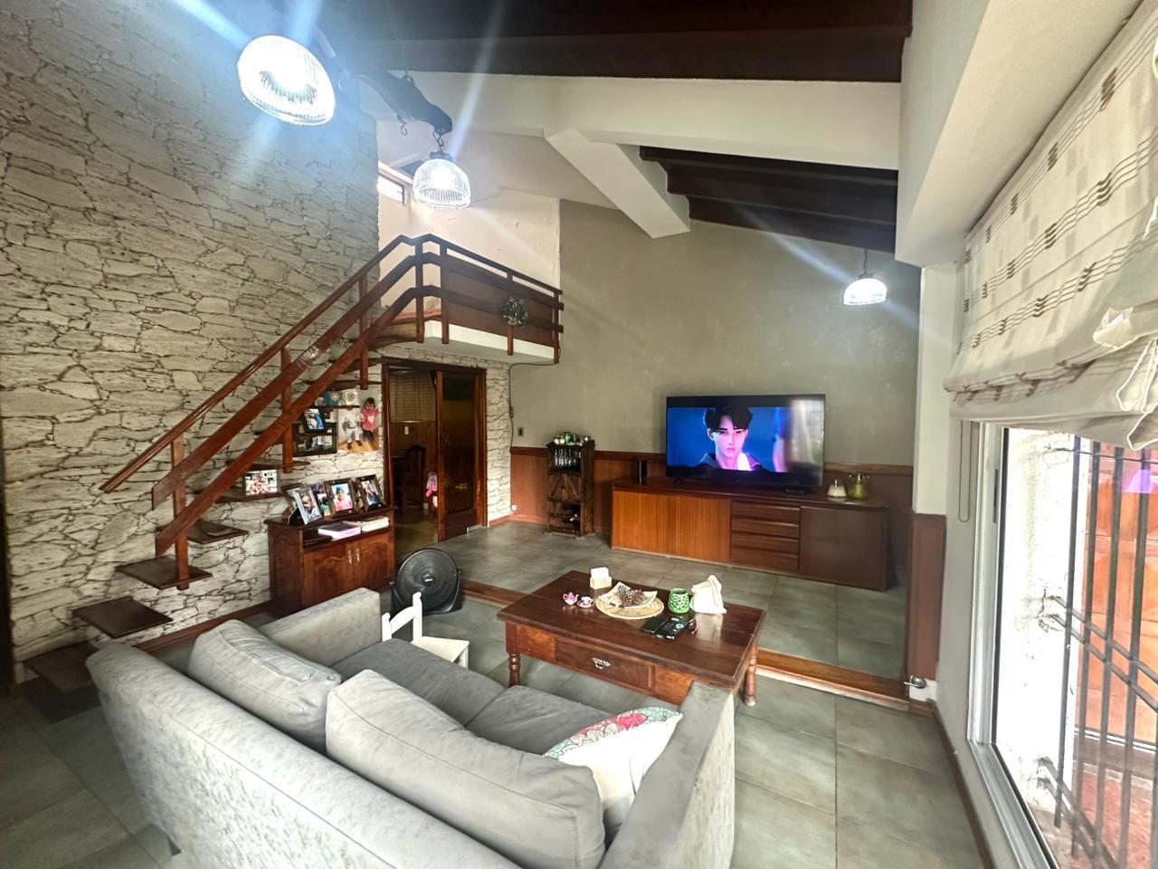 OPORTUNIDAD VENTA CASA EN ITUZAINGO 5 AMBIENTES