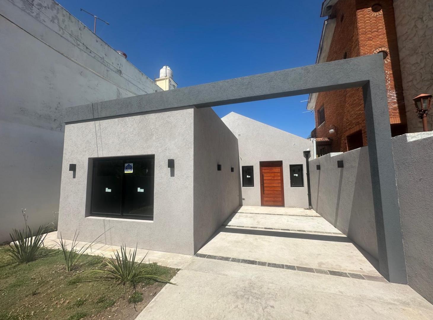 VENTA CASA A ESTRENAR 4 AMBIENTES EN PADUA