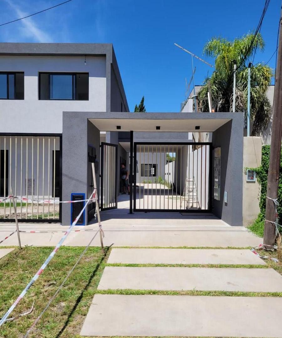 PH EN VENTA CASTELAR NORTE