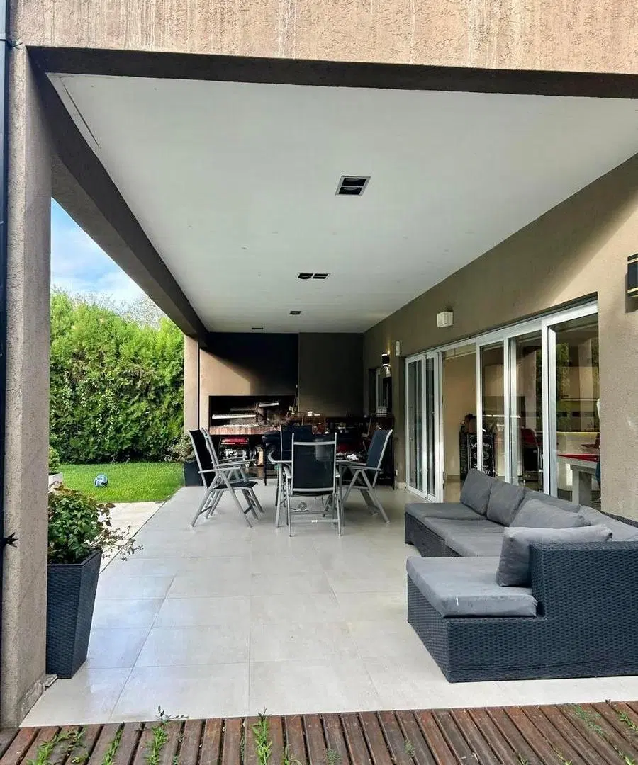 Casa en Fincas de Hudson 5