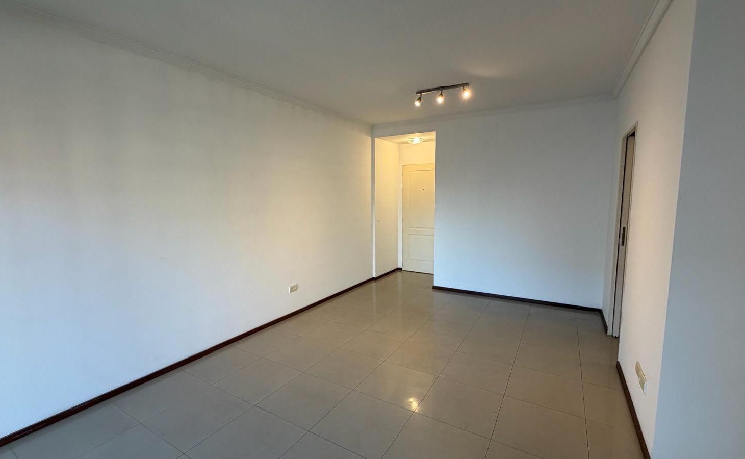 Foto de ALQUILER DEPARTAMENTO 2 AMBIENTES CON COCHERA QUILMES CENTRO, imagen 3