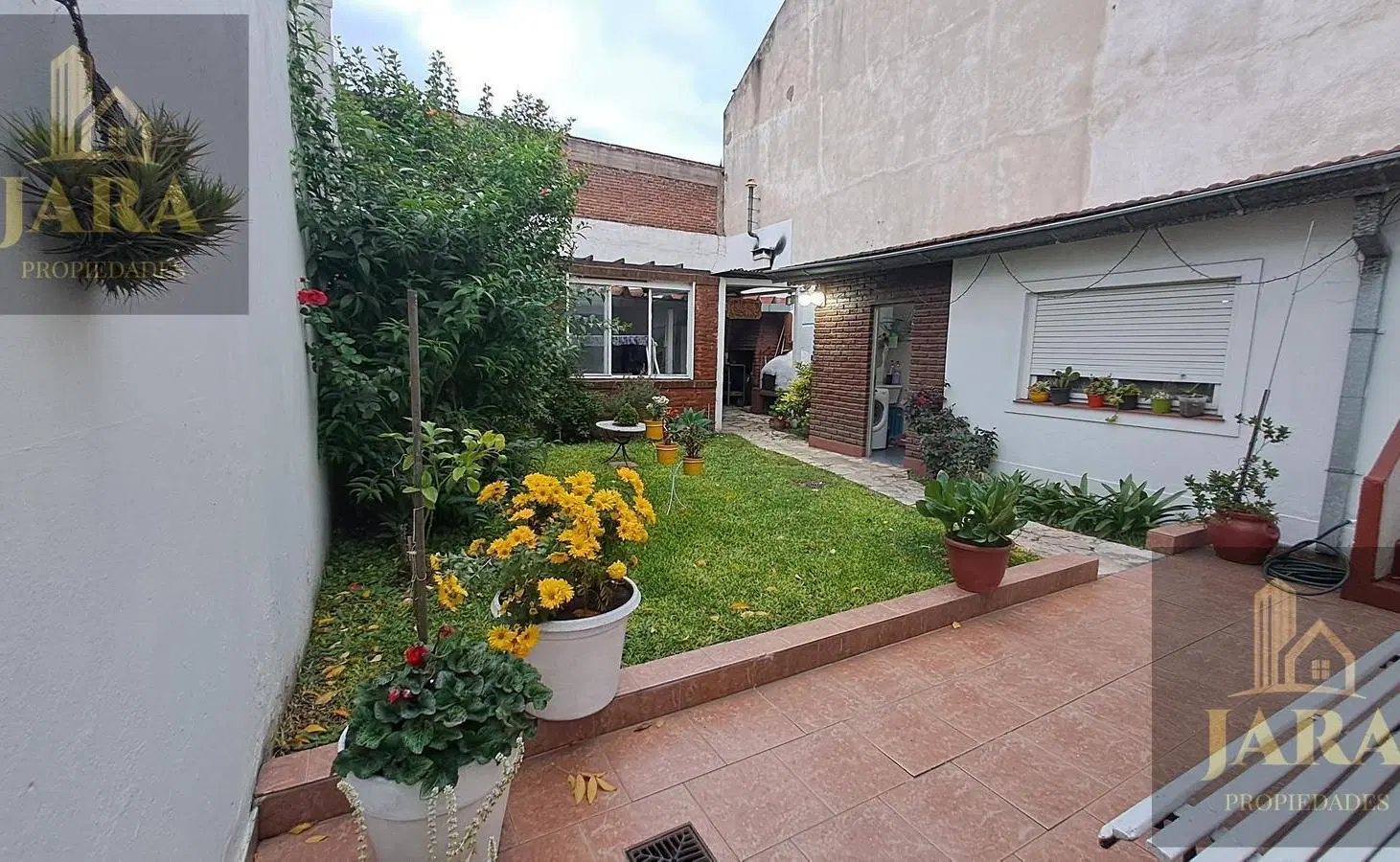 Casa en Venta en Sarandí 8