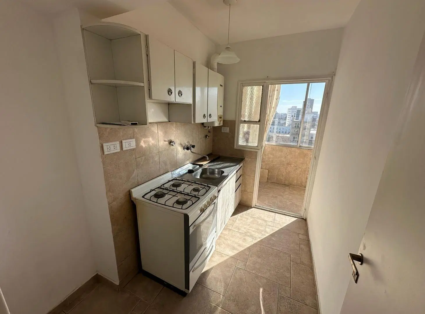 VENTA DEPARTAMENTO 3 AMBIENTES AVELLANEDA CENTRO 2