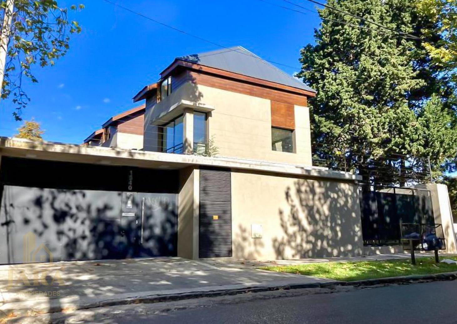 VENTA DEPARTAMENTO DUPLEX CON COCHERA  (APTO CREDITO)