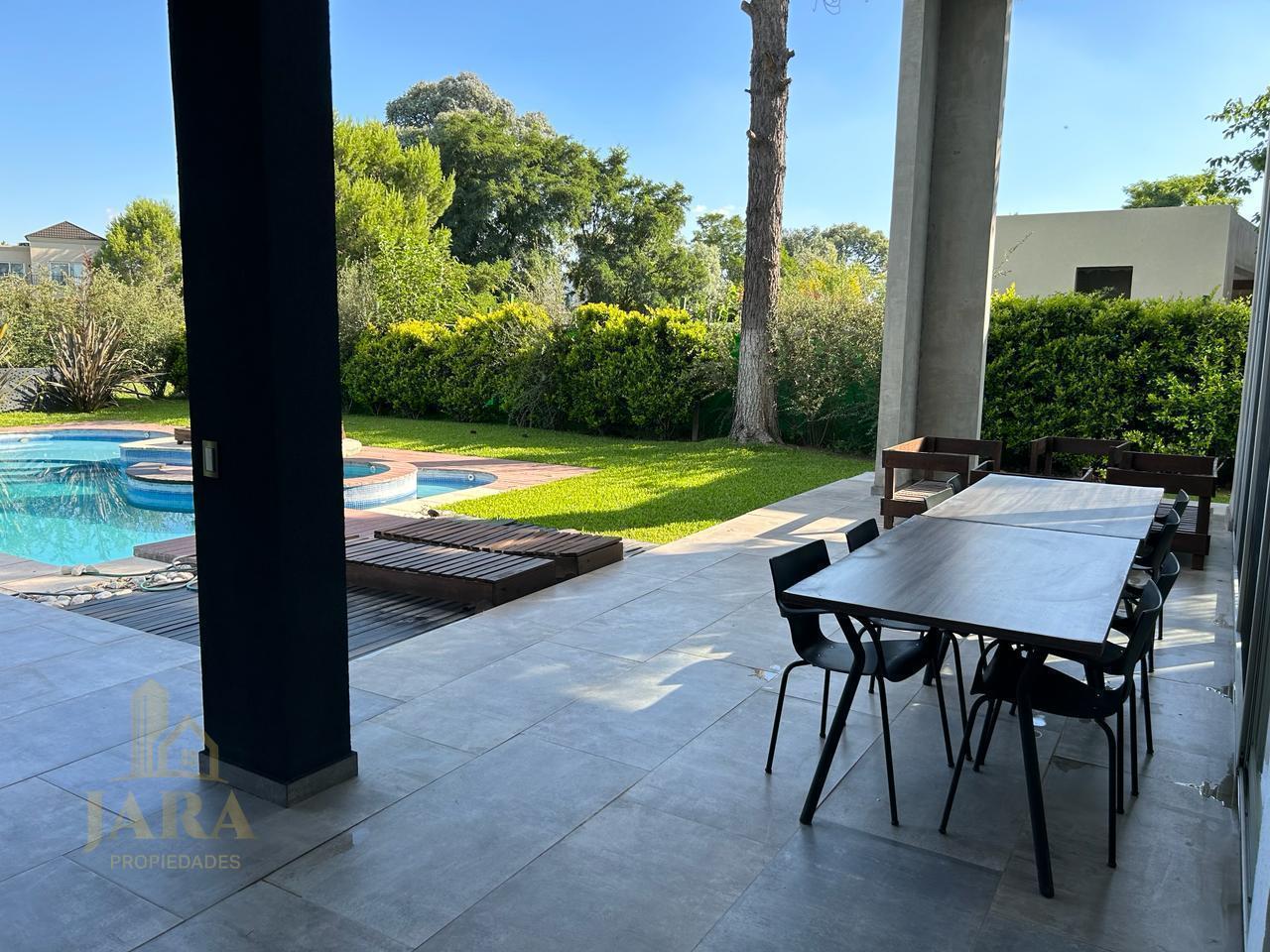 Foto de Casa Terralagos 4 ambientes con pileta, imagen 3