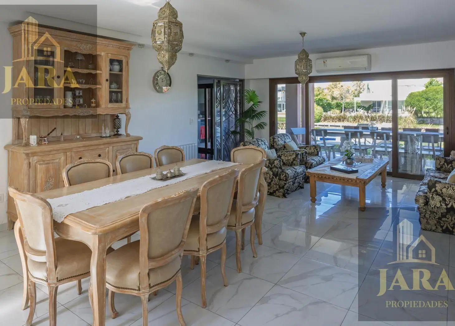 VENTA CASA 8 AMBIENTES NUEVO QUILMES LAGUNA CENTRAL 8