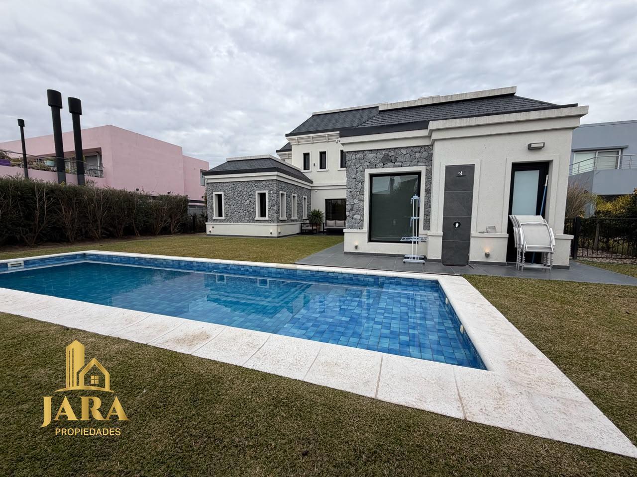 Foto de Casa en Nuevo Quilmes Con Pileta, imagen 2