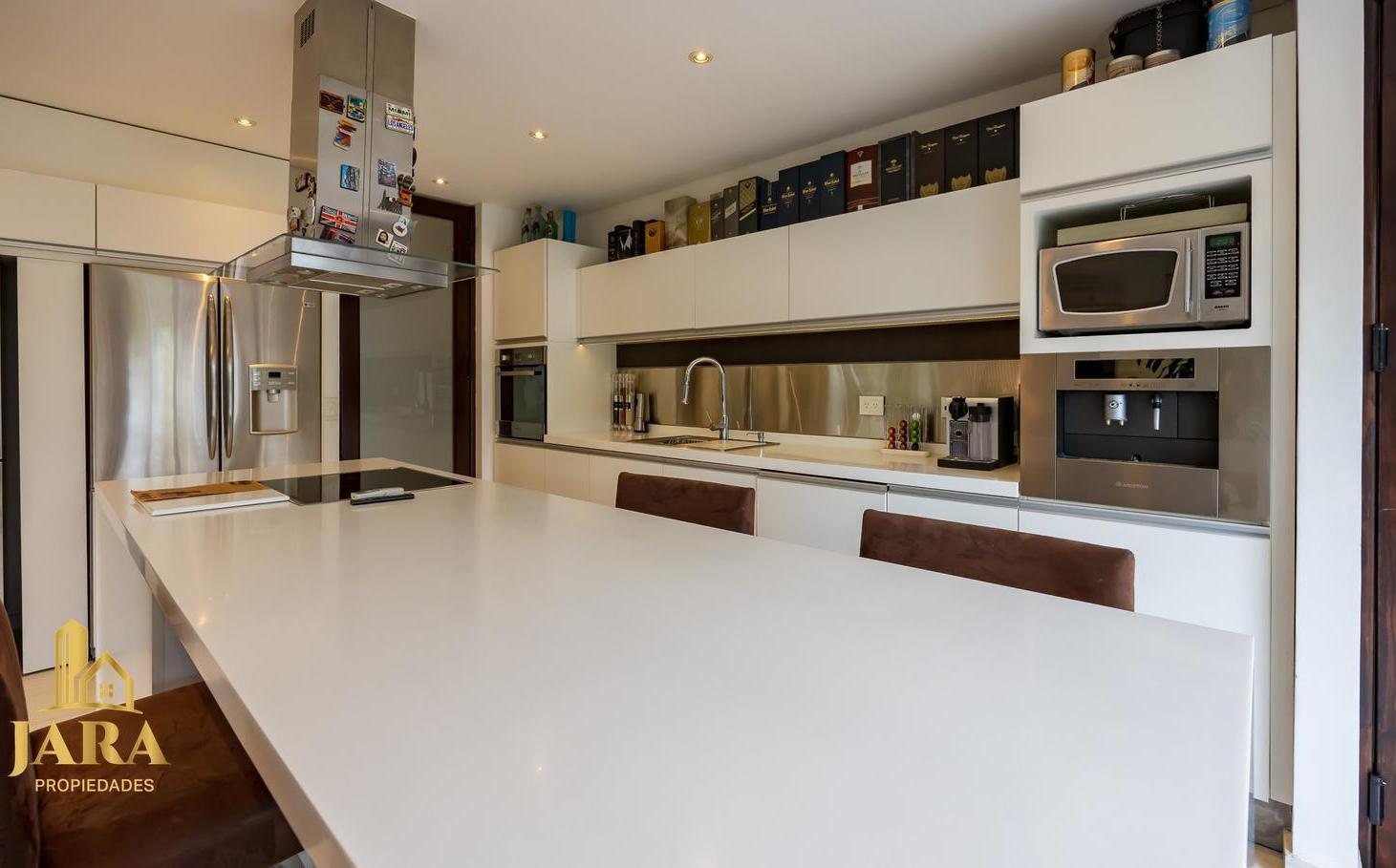 Foto de Venta Casa de Estilo Moderno en Barrio Privado Nuevo Quilmes, imagen 4