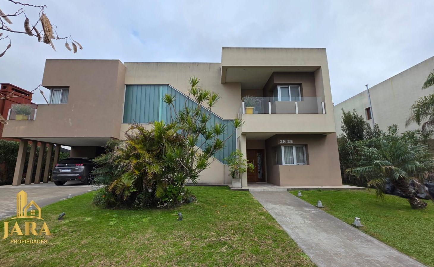 Foto de Alquiler Casa en Nuevo Quilmes con pileta, parrilla, estilo moderno, imagen 1