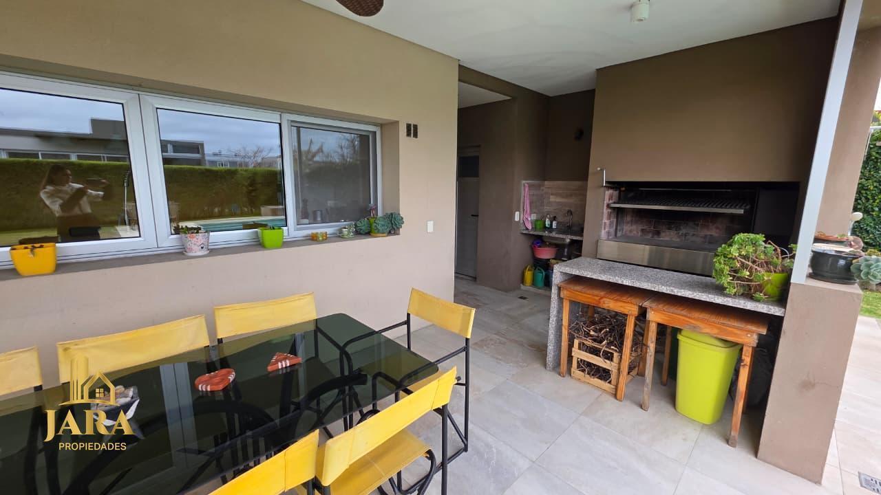 Foto de Alquiler Casa en Nuevo Quilmes con pileta, parrilla, estilo moderno, imagen 3