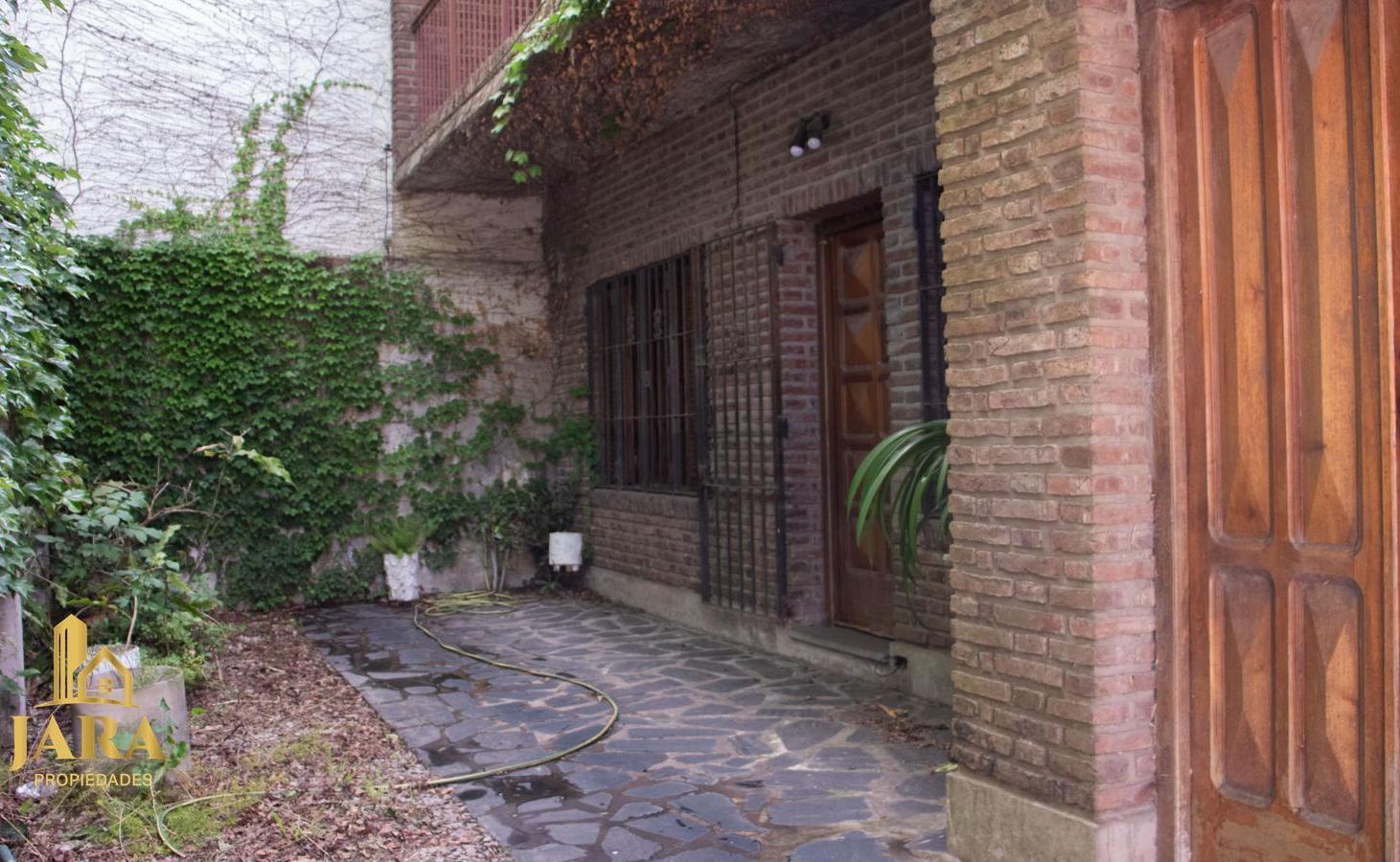 Foto de Venta casa con amplio parque y piscina en Tolosa, imagen 1