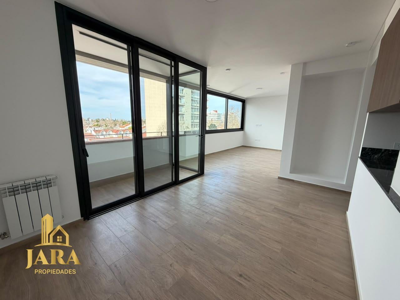 Foto de VENTA DEPTO 4 AMB A ESTRENAR EN QUILMES CENTRO, BALCON, PARRILLA Y AC, imagen 2
