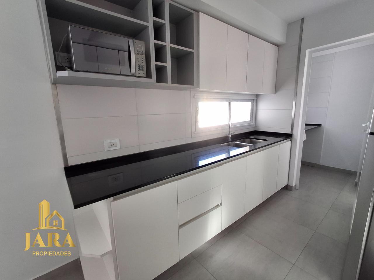 Foto de VENTA Y ALQUILER DEPARTAMENTO 3AMB FULL AMUEBLADO - QUILMES CENTRO, imagen 3
