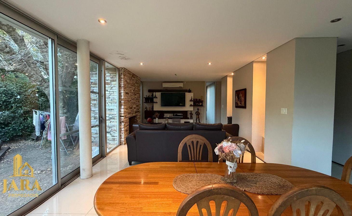 Foto de VENTA CASA 5 AMBIENTES EL CARMEN, imagen 2