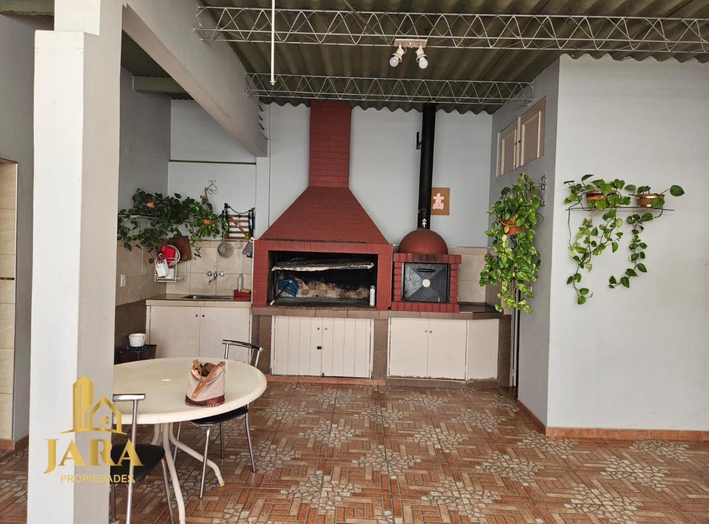 Foto de VENTA CASA 3 AMBIENTES MONTE GRANDE, imagen 2