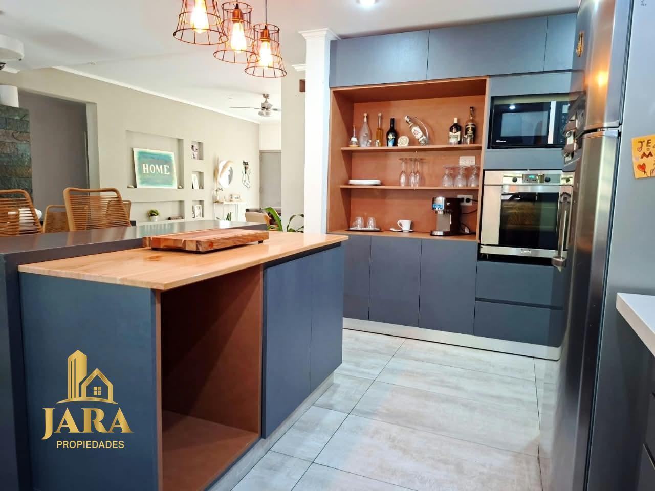 Foto de VENTA CASA 5 amb 1166m², GRAN JARDIN, PILETA Y PARRILLA, imagen 1