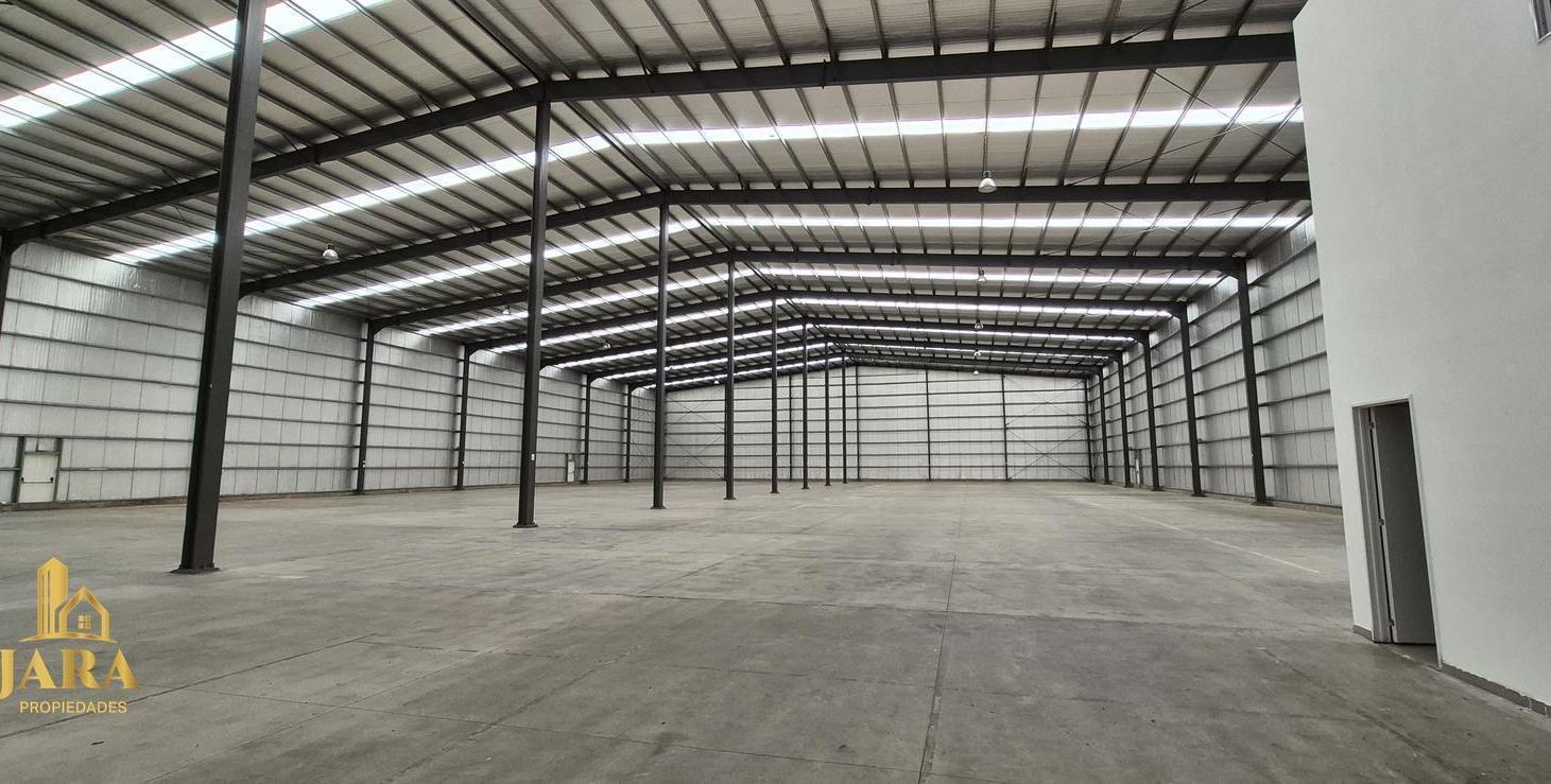 Foto de VENTA Nave Industrial 3.200 M2 LOTE 5.300 M2, imagen 4